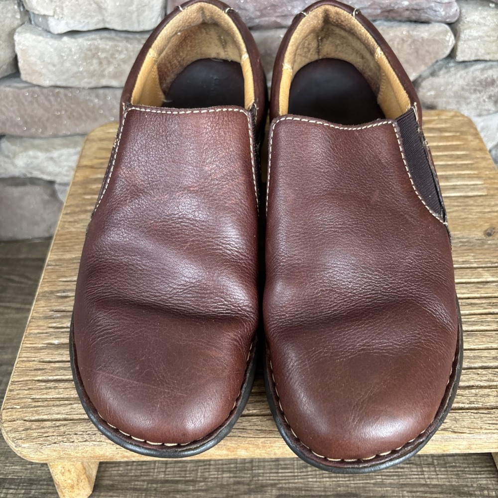 Canyon River Blues Slip On Shoes Women's 8.5 M Brown Leather EUC